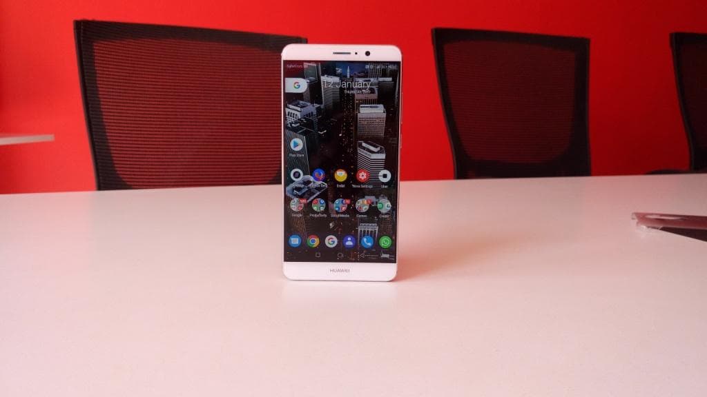 The Huawei Mate 9 Review: What Phablet Should Be