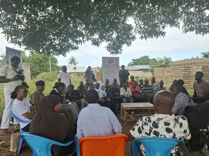 Youth, police urged to embrace dialogue to fight insecurity