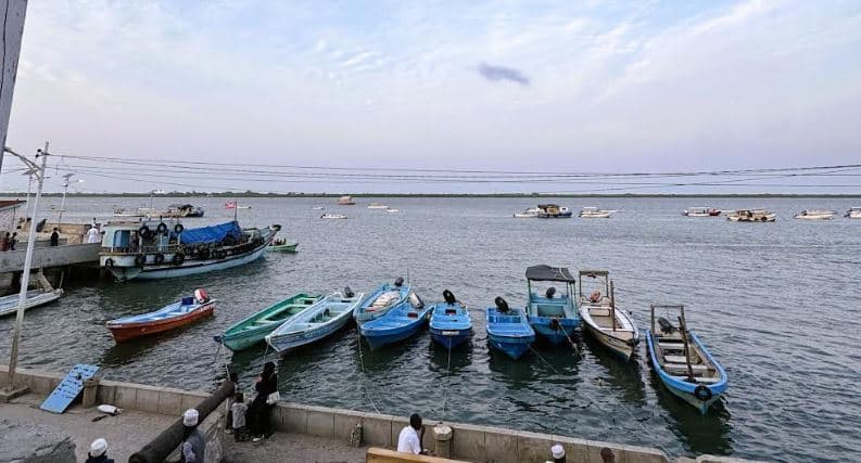 KMA issues severe weather warning along the coastline