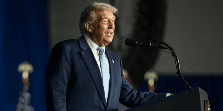 Four Republicans Join Democrats in Failed Senate Bid to Rein In Trump’s Iran War Powers