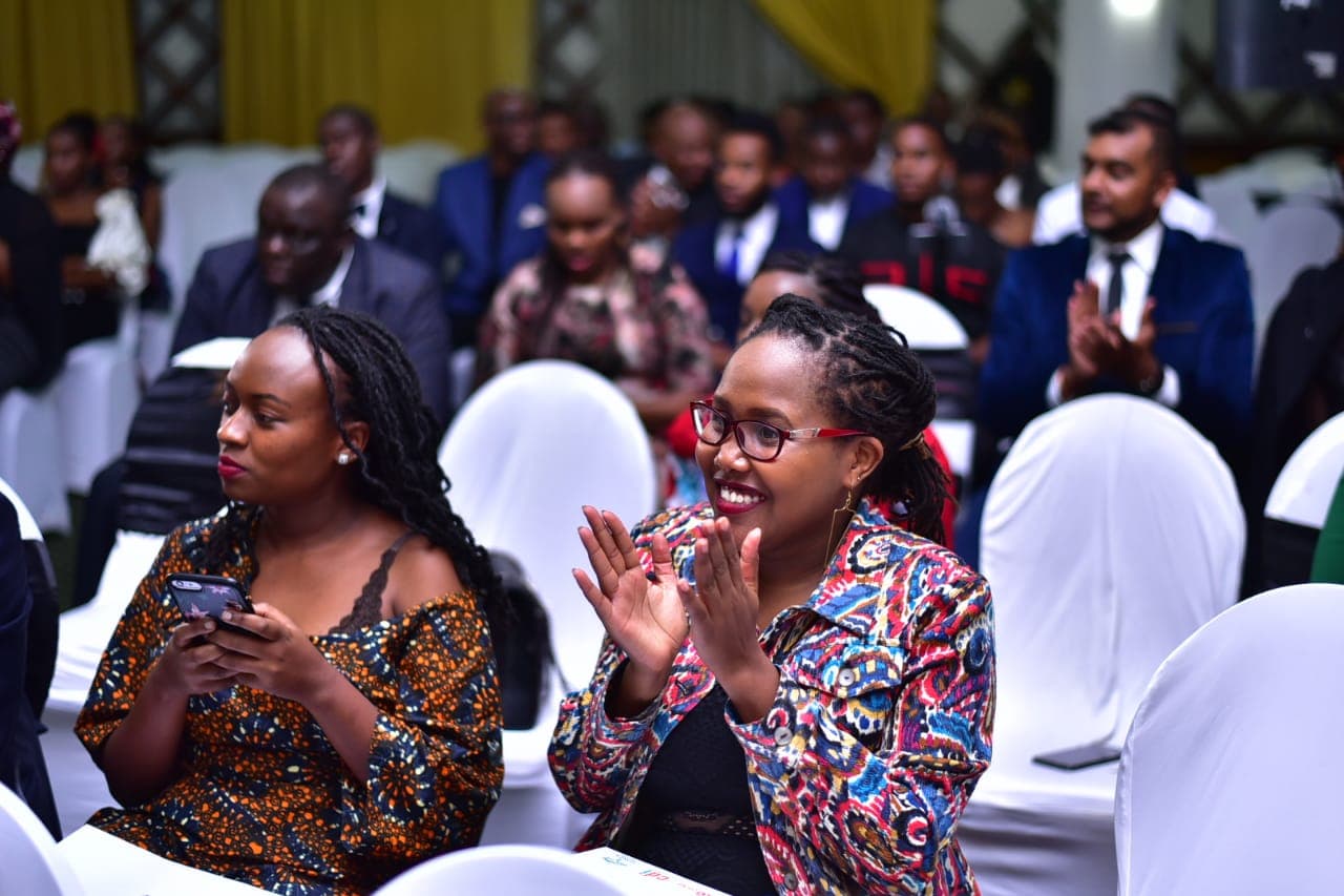 How to Leverage Technology to Organize a Successful Award Ceremony