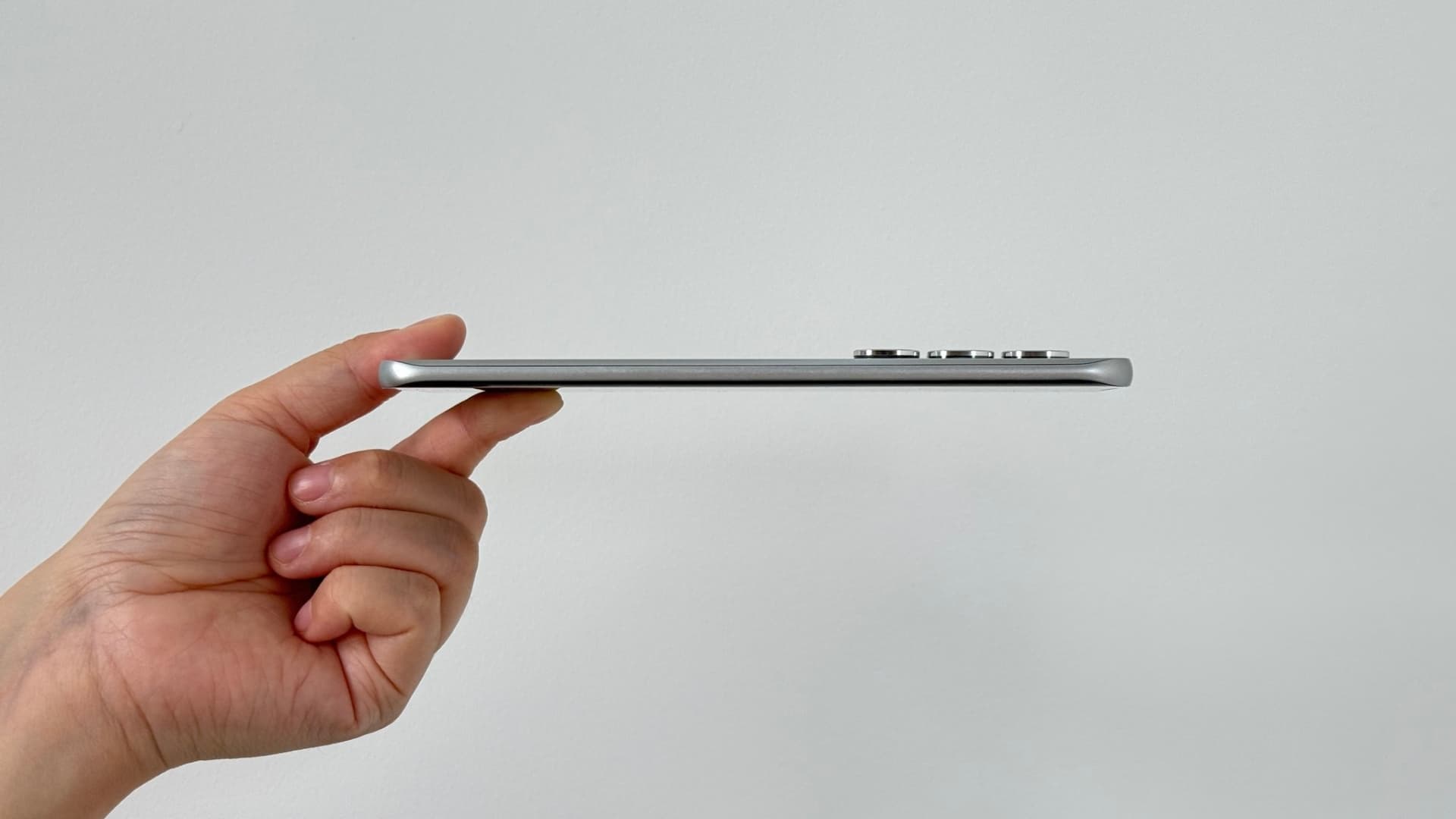 Infinix Hot 60 Pro+ Could Be the World’s Thinnest Curved Display Phone