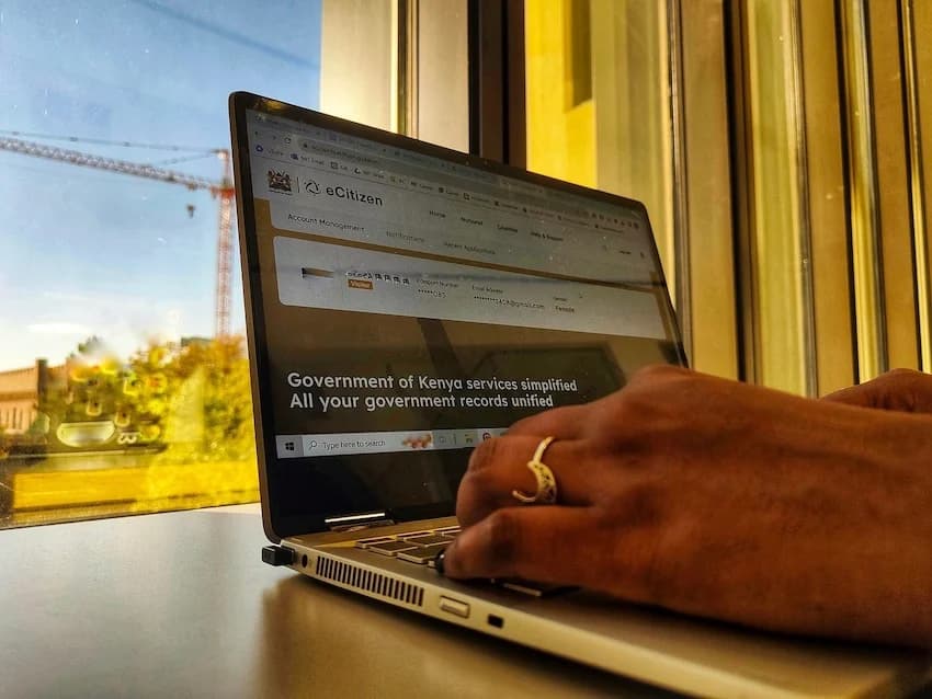 Expert Reveals Billions Govt Can Save Using AI
