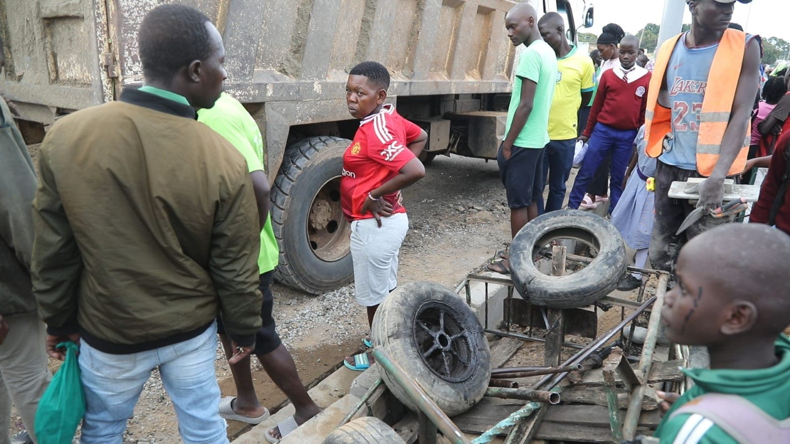 Handcart operator perishes in Homabay road crash