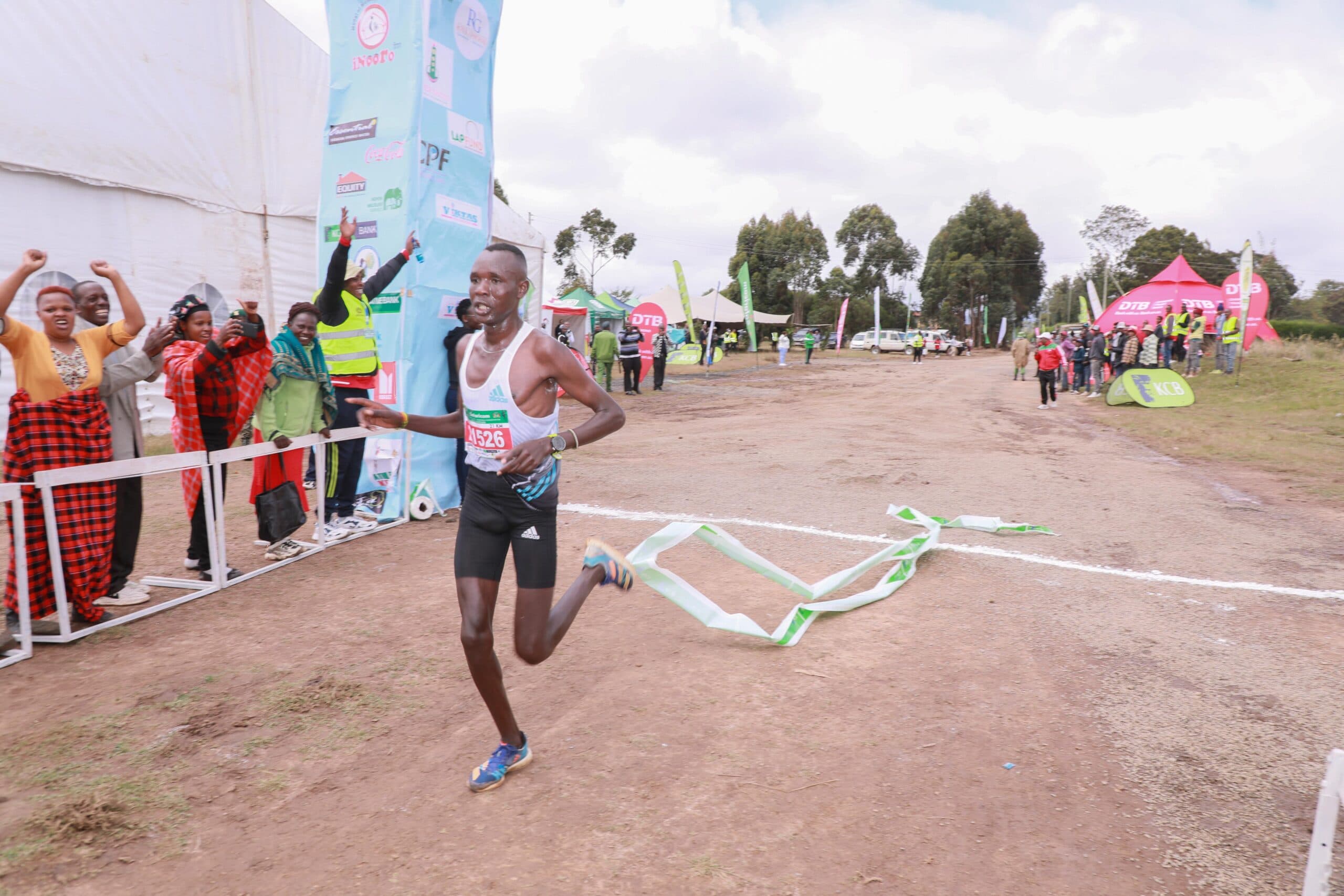 Kales & Jepkosgei win the Lake Ol’Bolossat Half Marathon