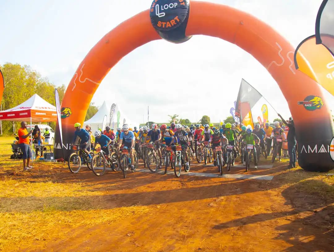 Jordan Schleck and Aleper Mary Shine at the LOOP Safari Gravel Series