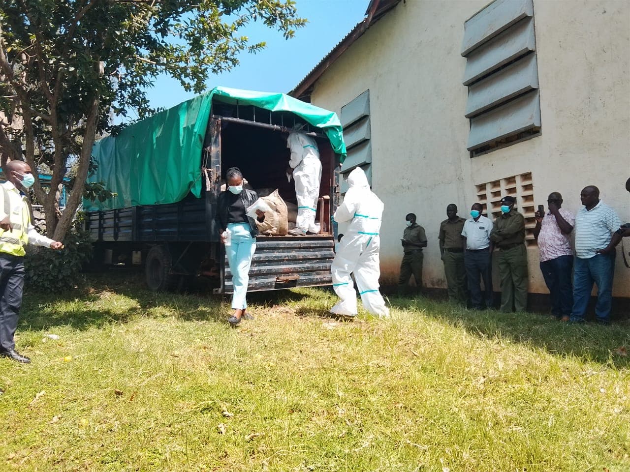 Security agencies, Judiciary destroy Sh18 million contraband sugar and bhang haul in Kisii after years in storage
