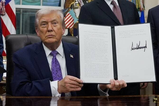 Trump signs AI order giving government access to powerful models