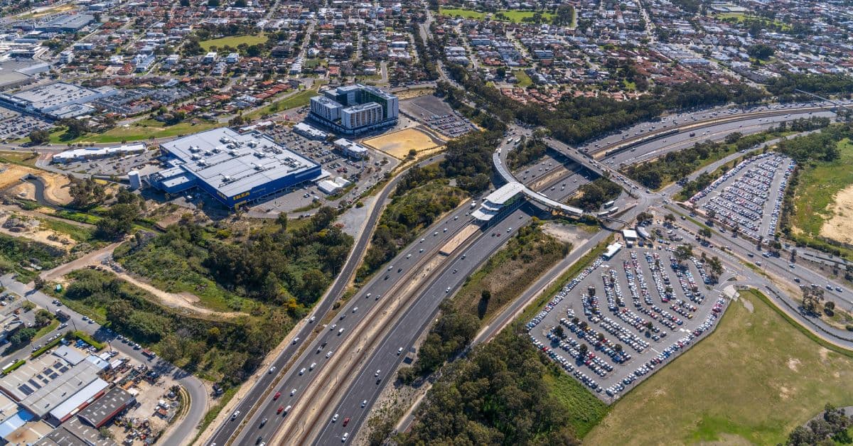 An Extension Project in West Australia Advances with the Launch of 2 New Bridges