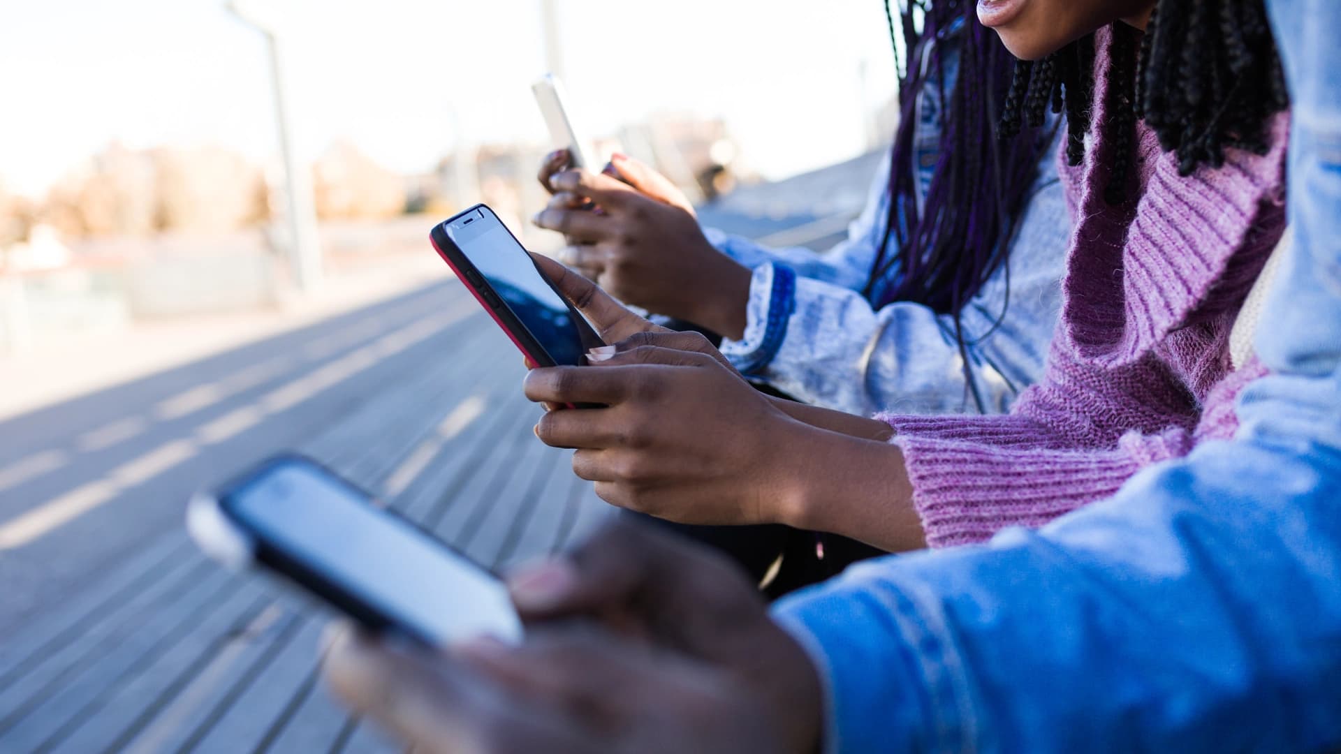 Will Social Media Come with a ‘Use at Own Risk’ Warning?