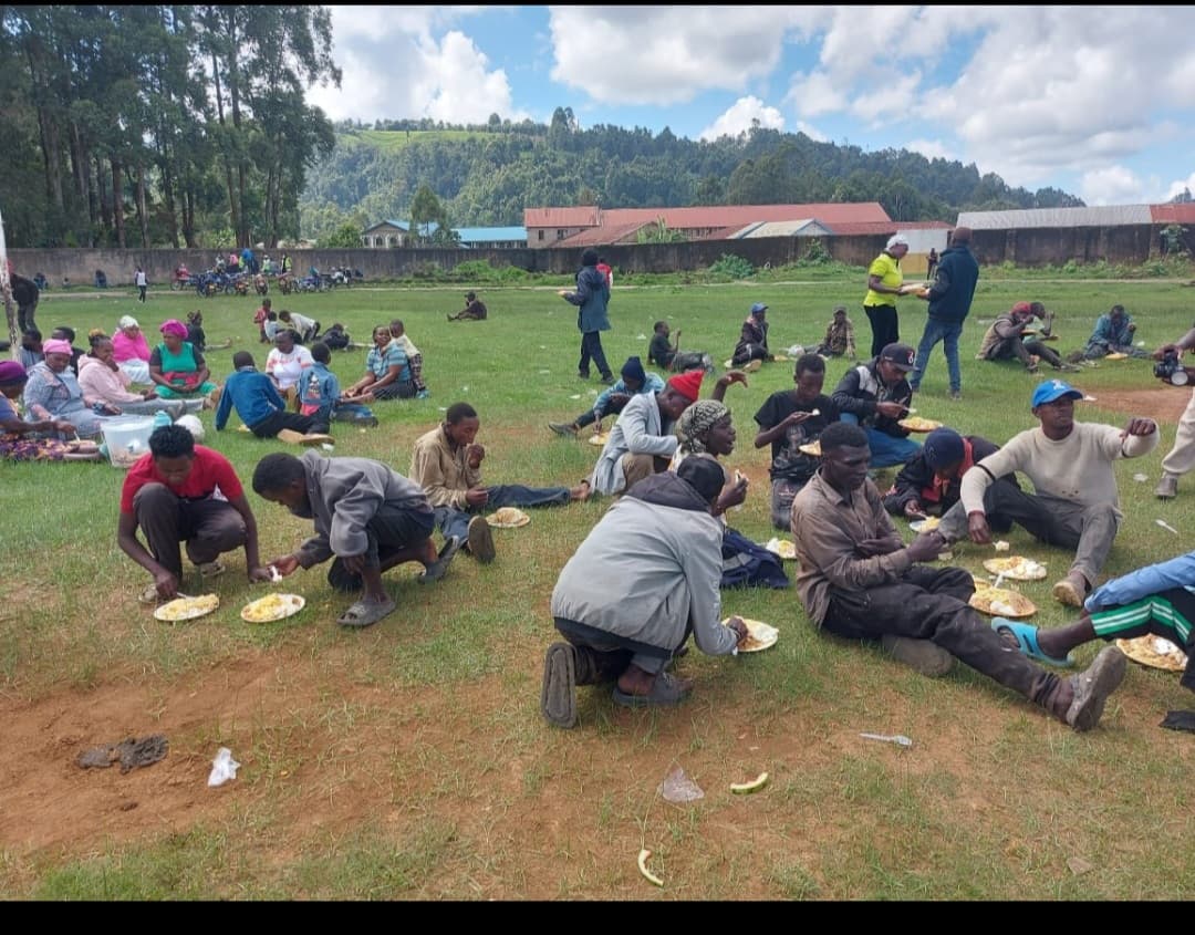 PNU youth share Easter meal with street children in Mau
