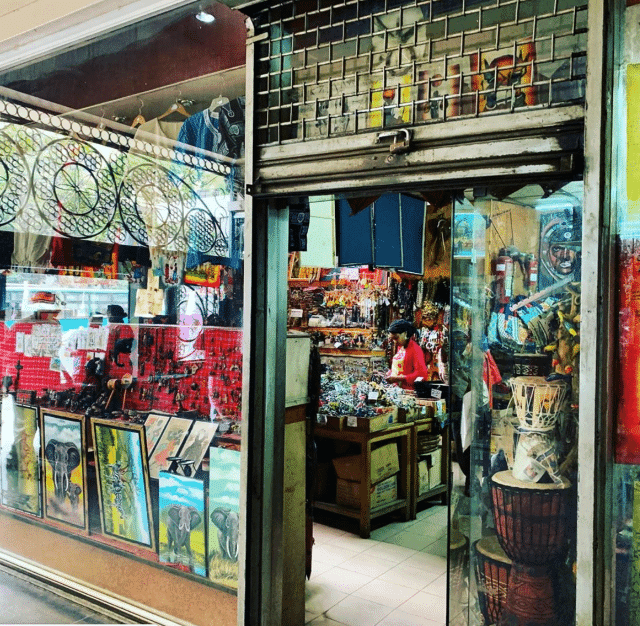 Jewellery: 5 Reasons Why The Hilton Arcade Curio Shops Are A Great Alternative To Maasai Market