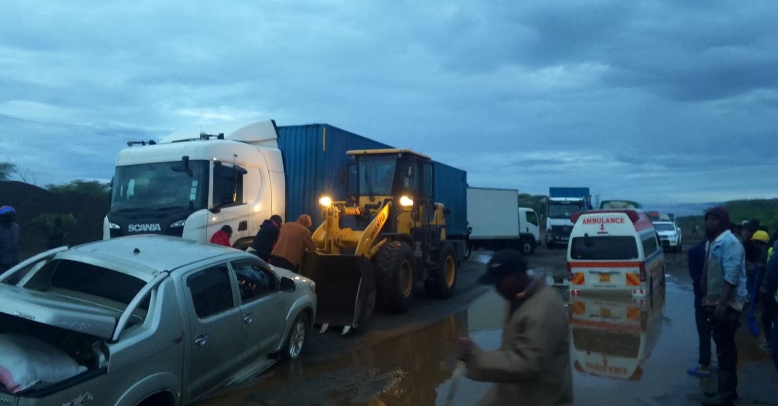 KeNHA warns motorists of flooding along Mai Mahiu-Suswa-Narok Road