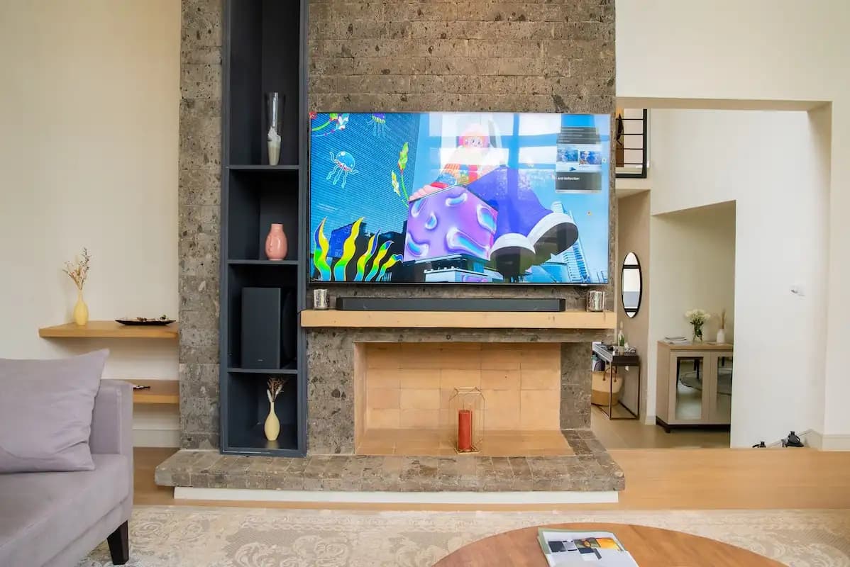Why Samsung TV: Vision AI, Knox Security and Warranty