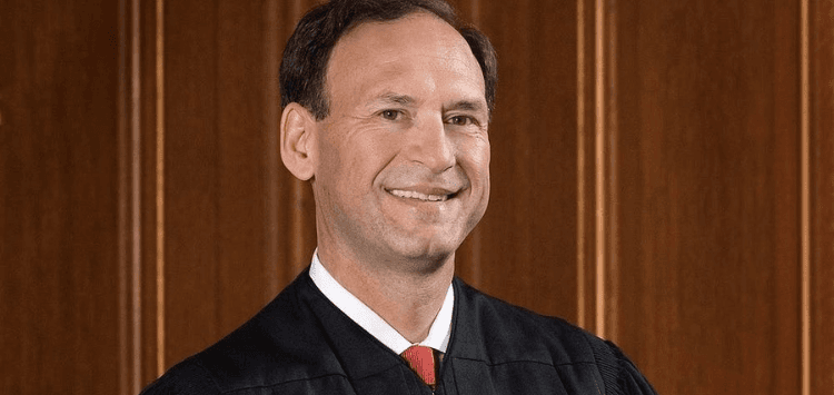 Thousands of Immigrants Could Lose Legal Status as Supreme Court Backs Trump TPS Move