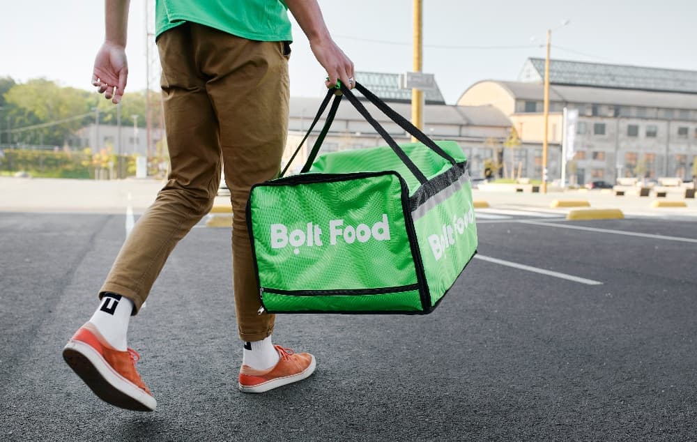 Bolt food empowers couriers with new early cashout feature