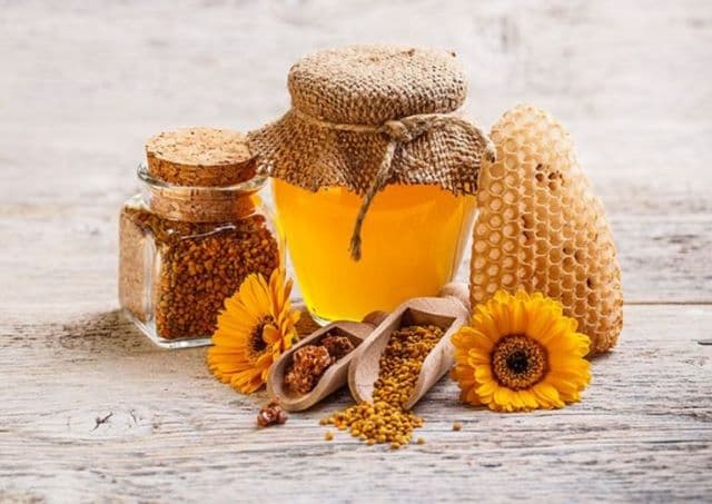 The Sex Benefits Of Bee Pollen