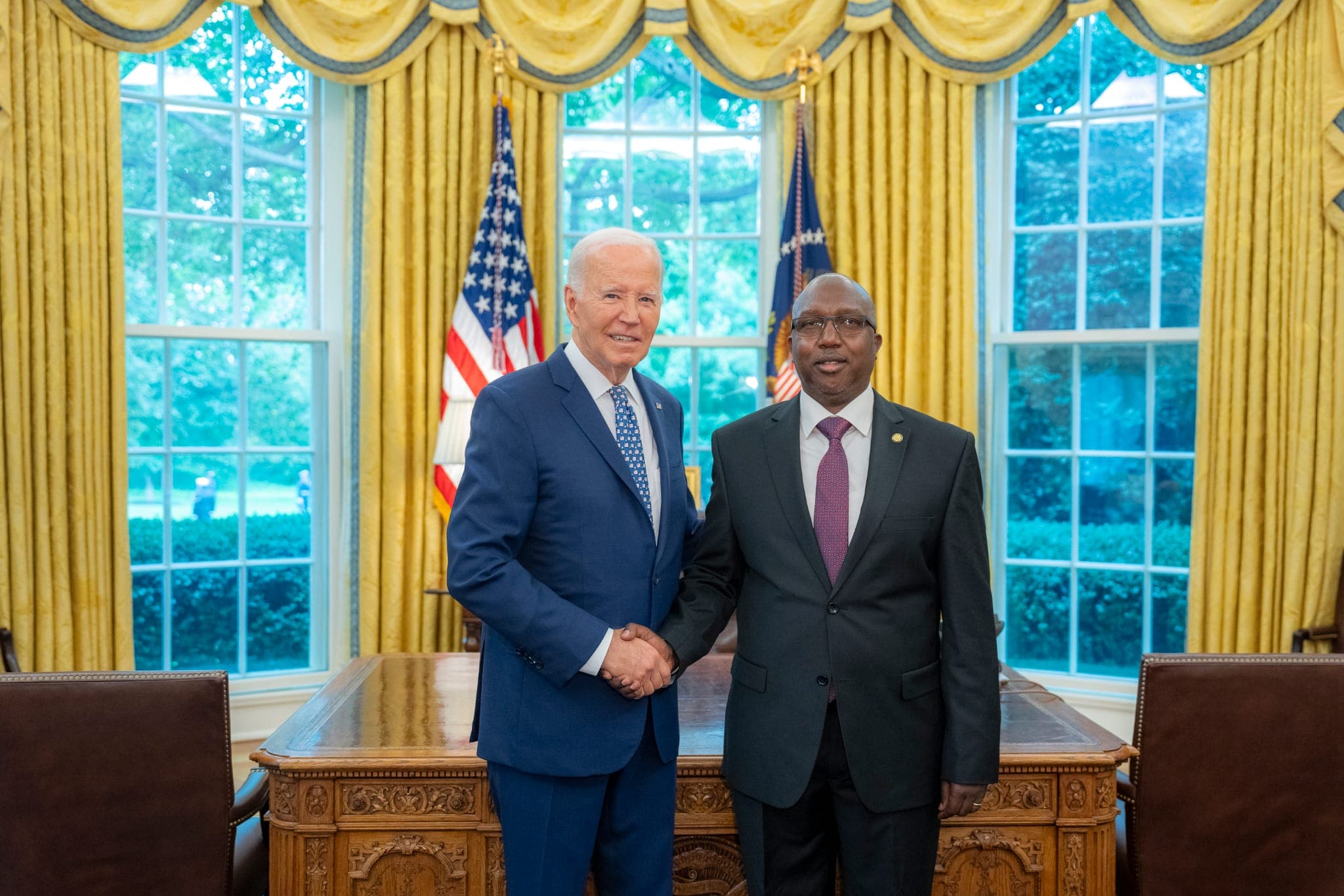 Proposed law seeks to end political patronage in diplomatic postings