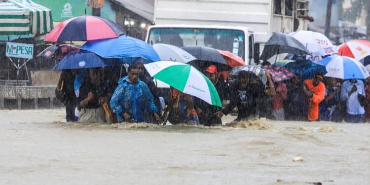 Weatherman Lists Regions Expected to Receive Heavy Rainfall