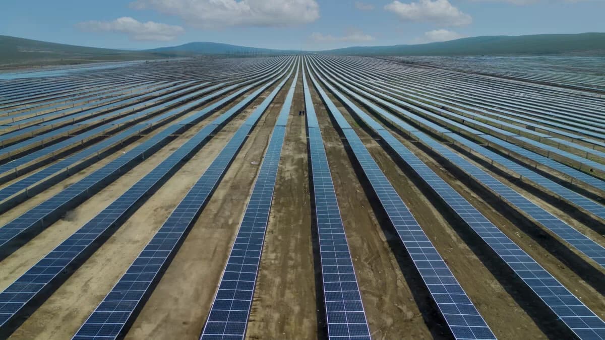 Masdar’s $6 Billion Solar-Battery Project, World’s First Round-the-Clock Renewable Energy Project