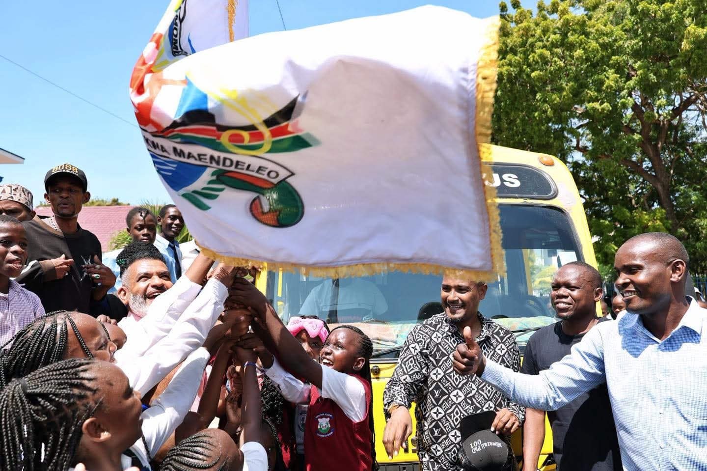 Nassir donates Sh3M to support Mombasa schools at national festivals