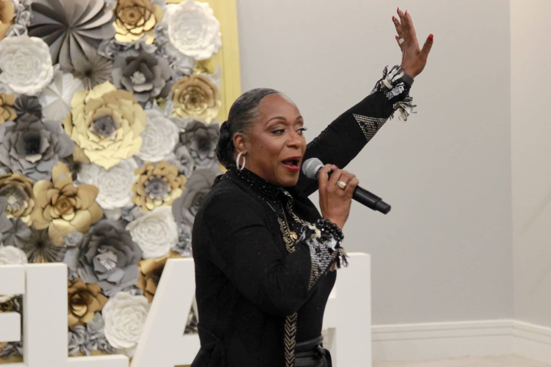 Regina Belle Net Worth
