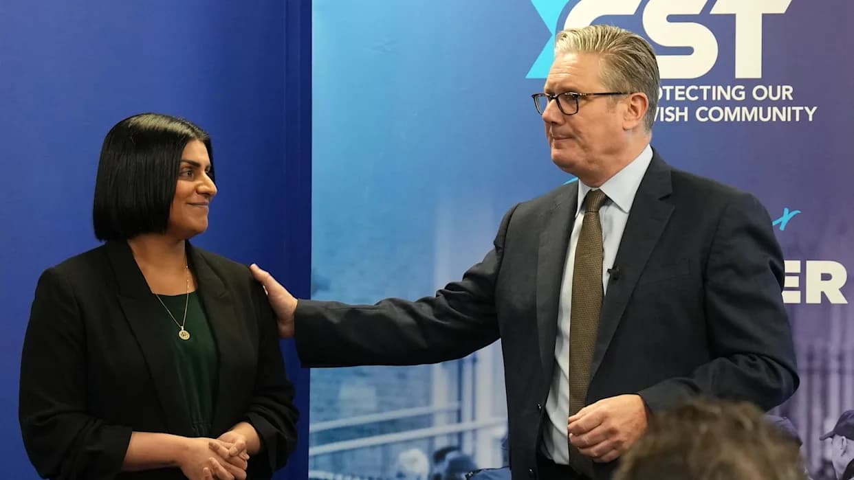 Cabinet split as Mahmood calls on Starmer to set out timetable to go