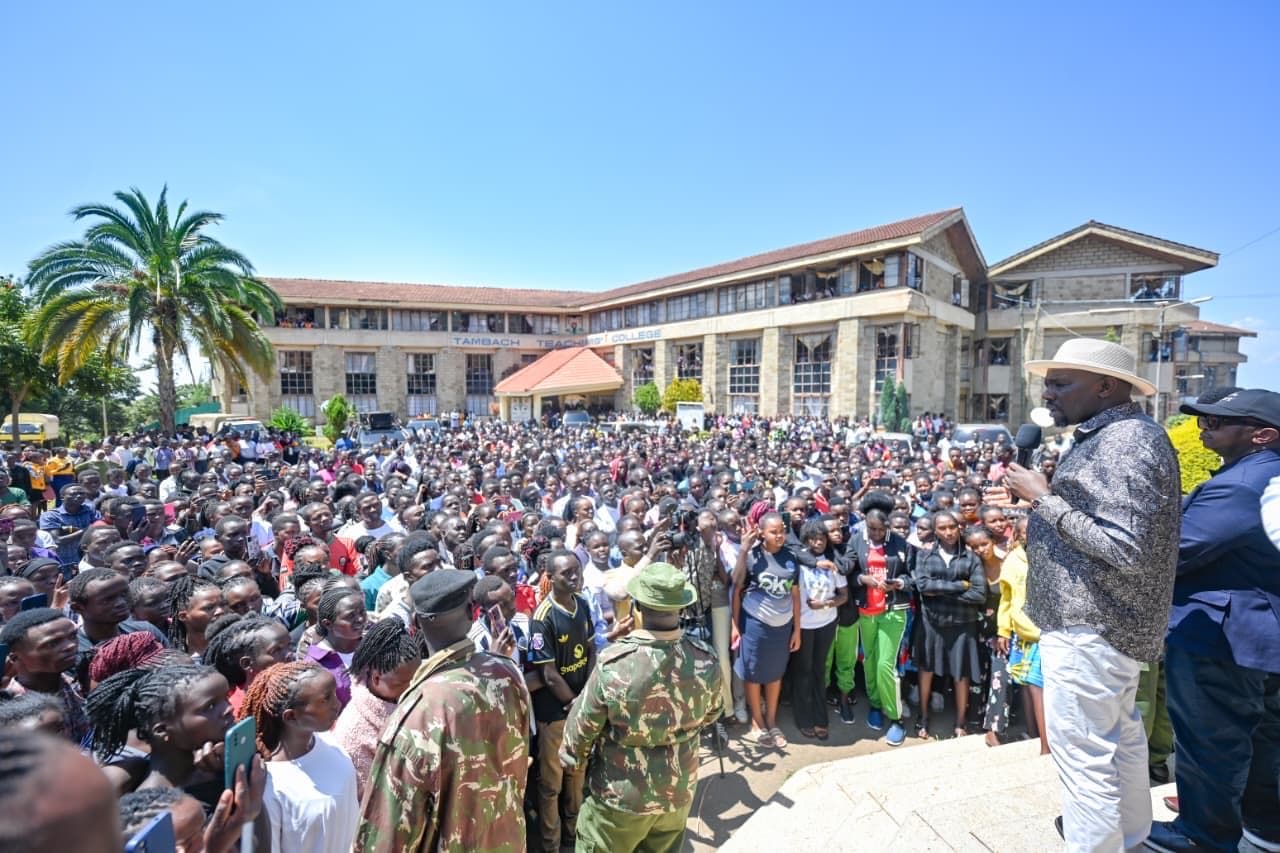 Murkomen warns delayed contractors of replacement