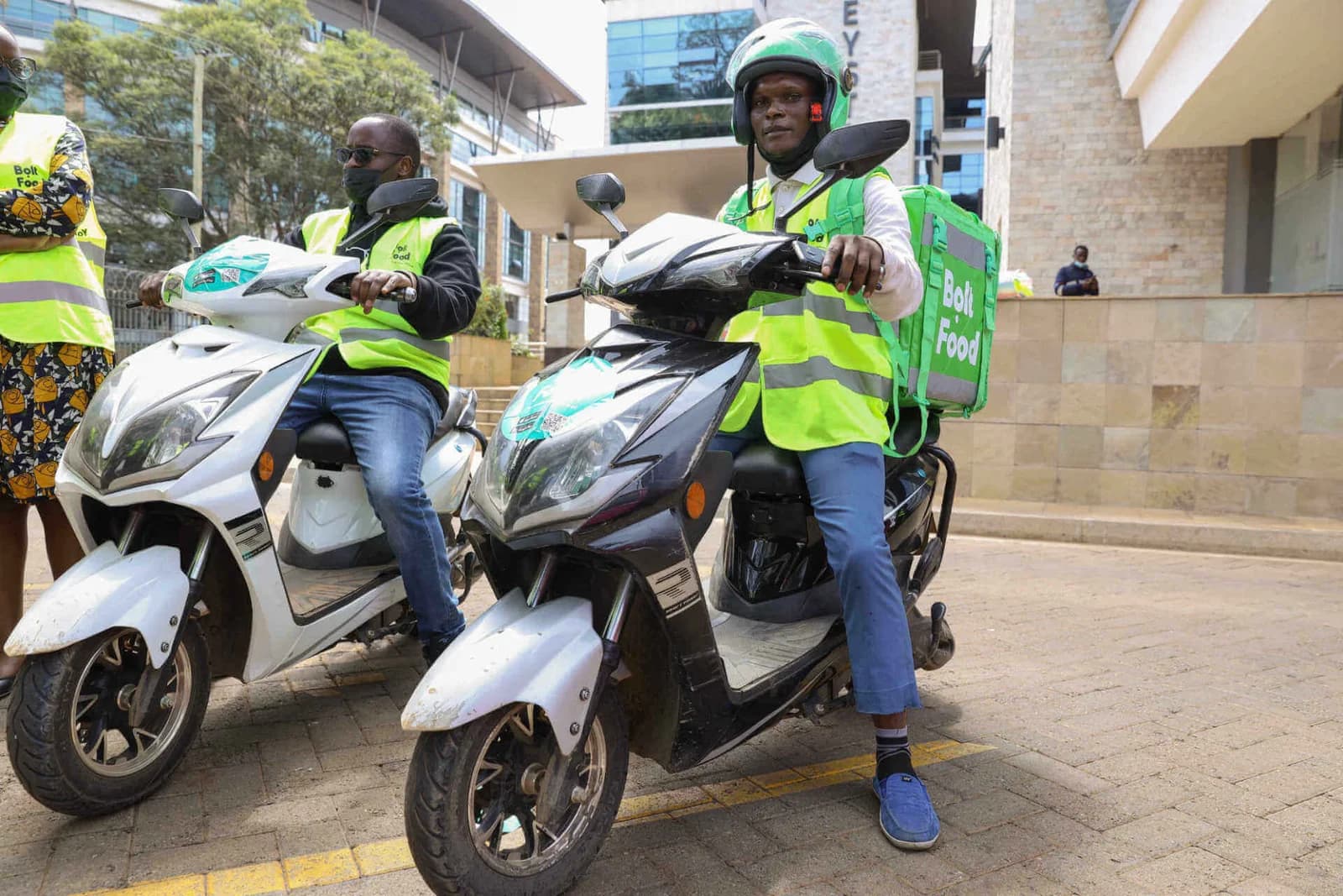 From 20 September, Uber, Bolt and Glovo must record what is inside your parcel