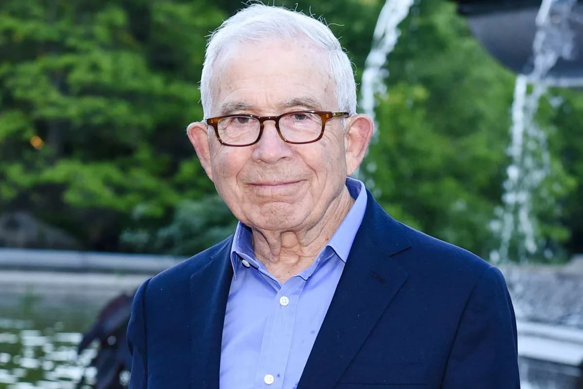Media mogul Donald E. Newhouse, Advance Publications leader, dies at 96