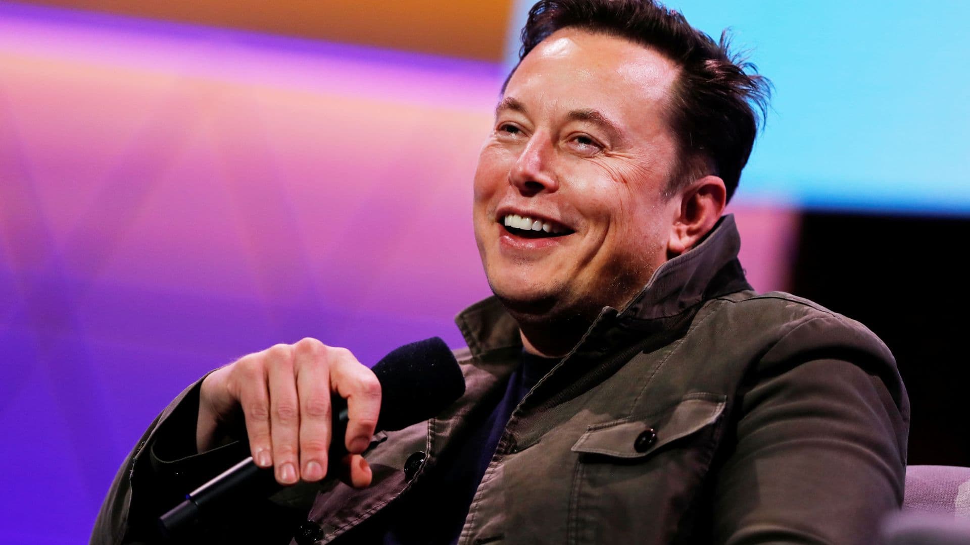 Elon Musk Becomes World’s First Trillionaire