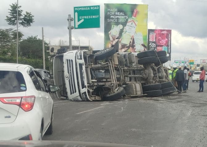 Dashcam Captures Moment Concrete Mixer Truck Overturned on Mombasa Road