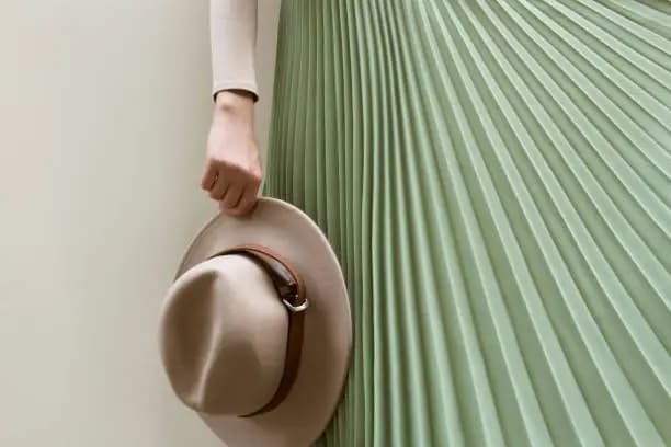 How to Style Pleated Skirt