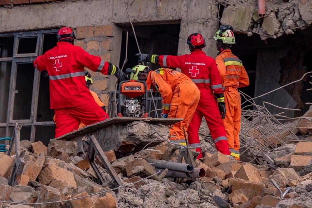 Recovery teams retrieve one body, three still missing after 8-storey building collapses in Kajiado