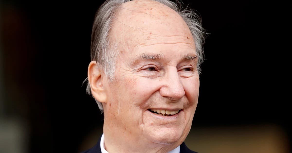 No Photos, Please! Details of Aga Khan Funeral Ceremony