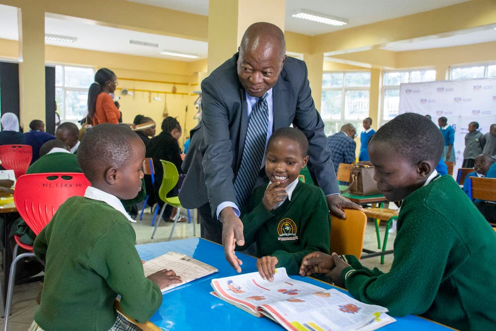 Kenya National Library, Book Aid International Donate 600 Books to Local Locals