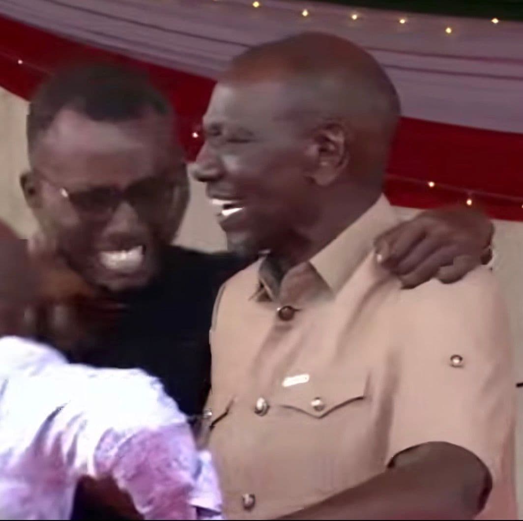 Drama as man grabs Ruto in security breach in Kilifi