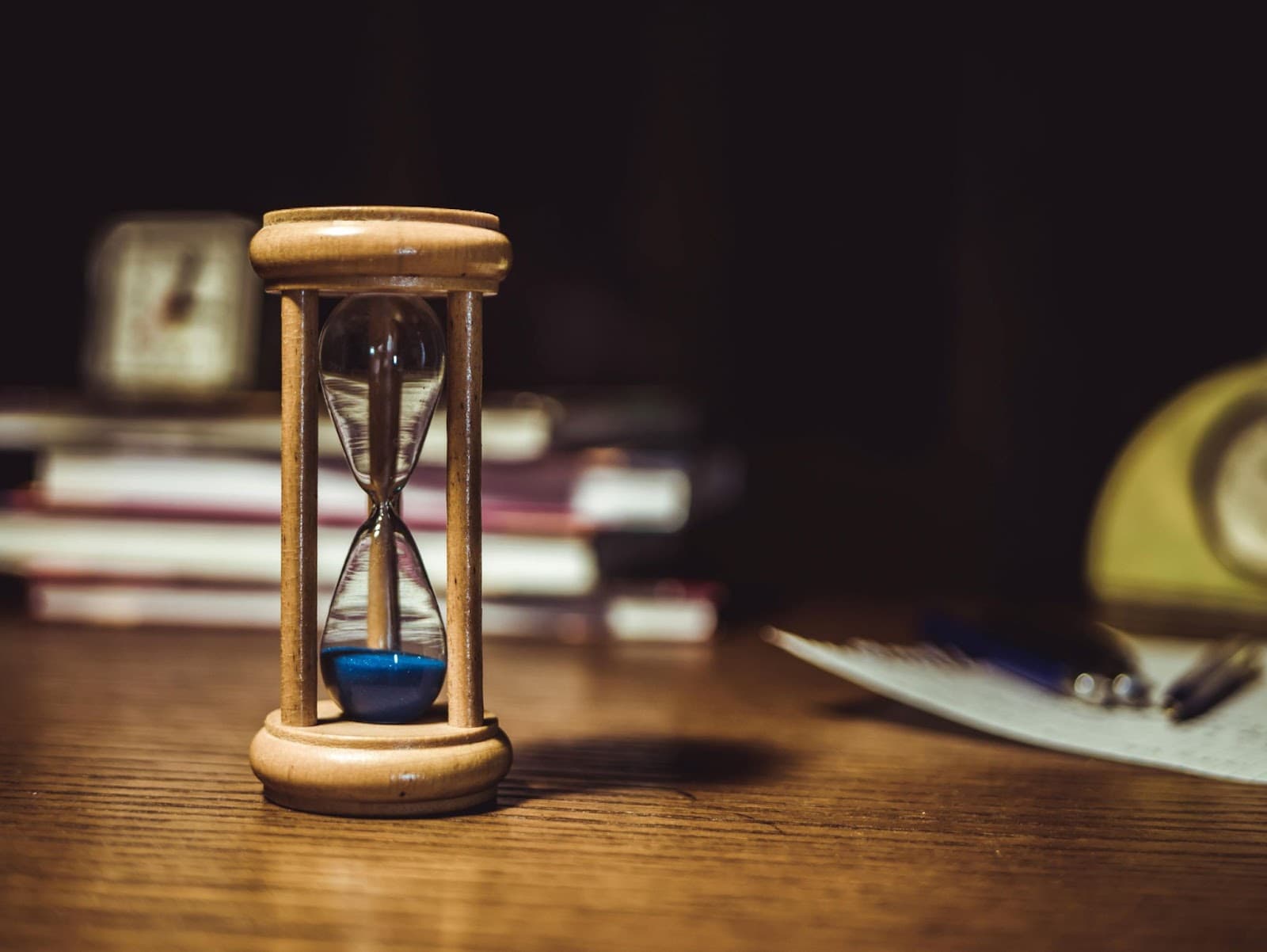 7 Must-Have Features in a Time Monitoring App for Businesses
