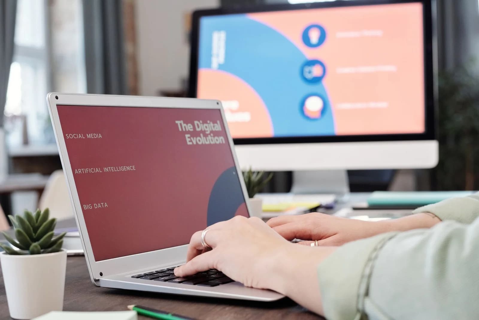 7 Best AI Virtual Assistants and How to Pick the Right One