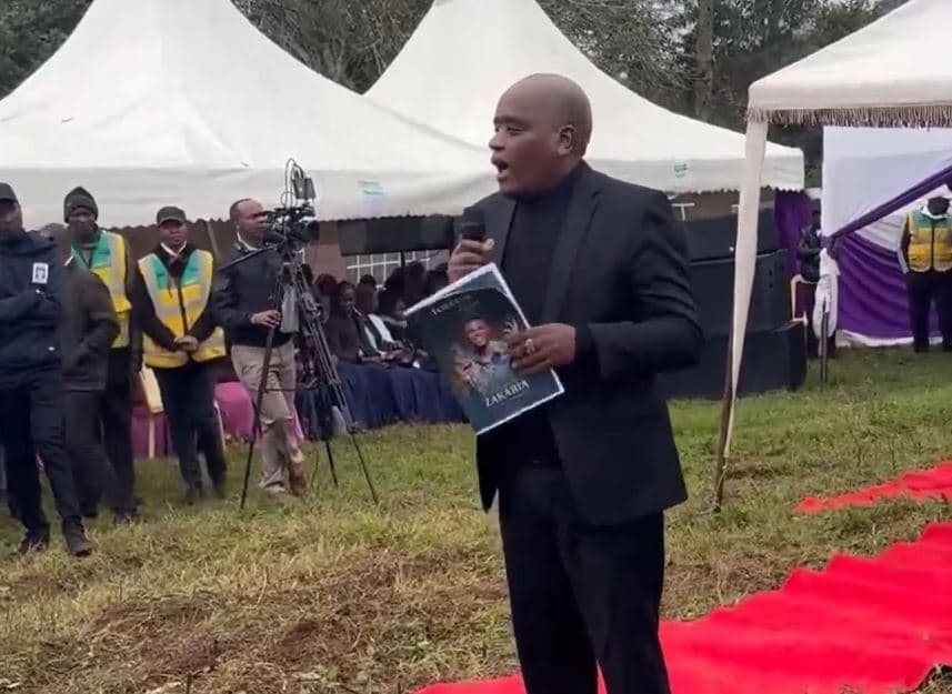 Itumbi Faces Hostile ‘Wantam’ Crowd at Comedian KK Mwenyewe’s Final Send-Off (VIDEO)