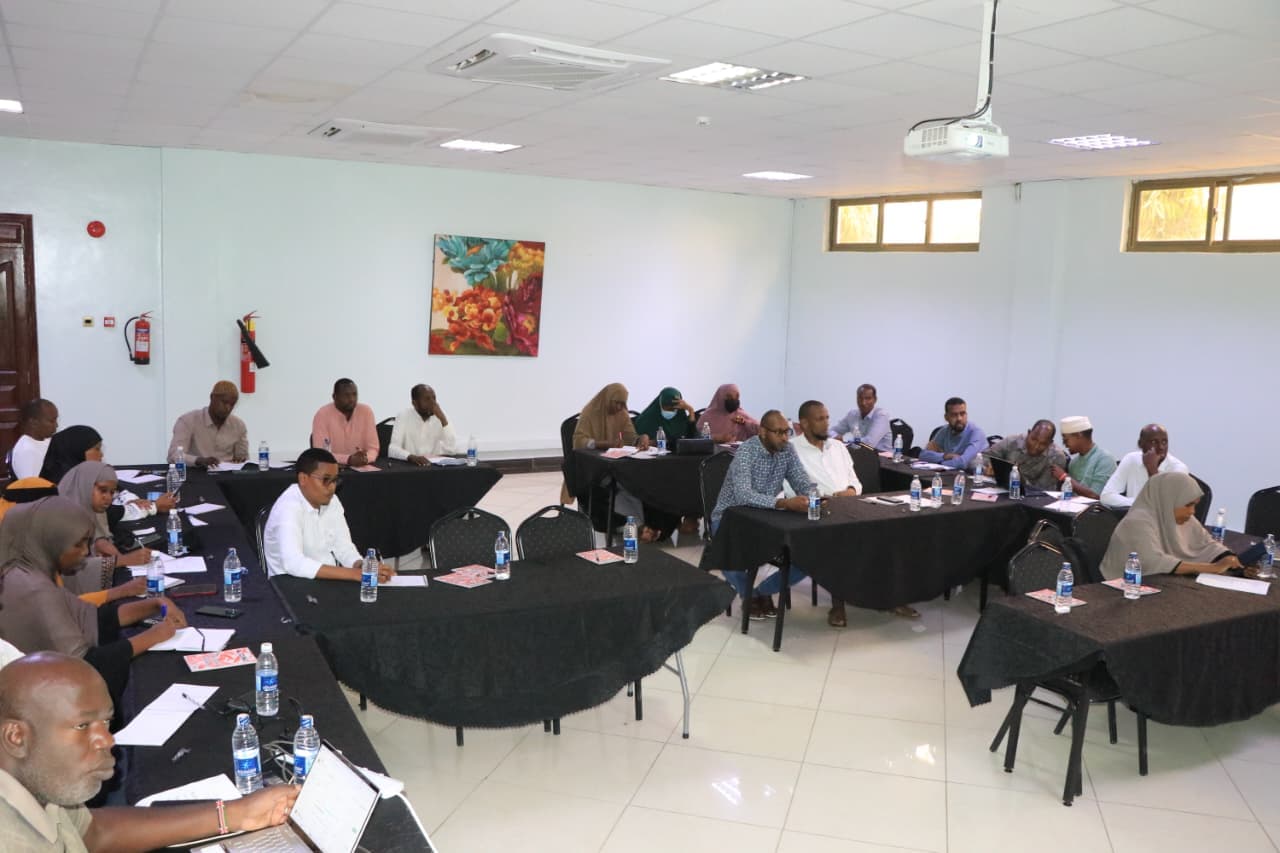 Wajir holds stakeholder forum to validate peacebuilding regulations