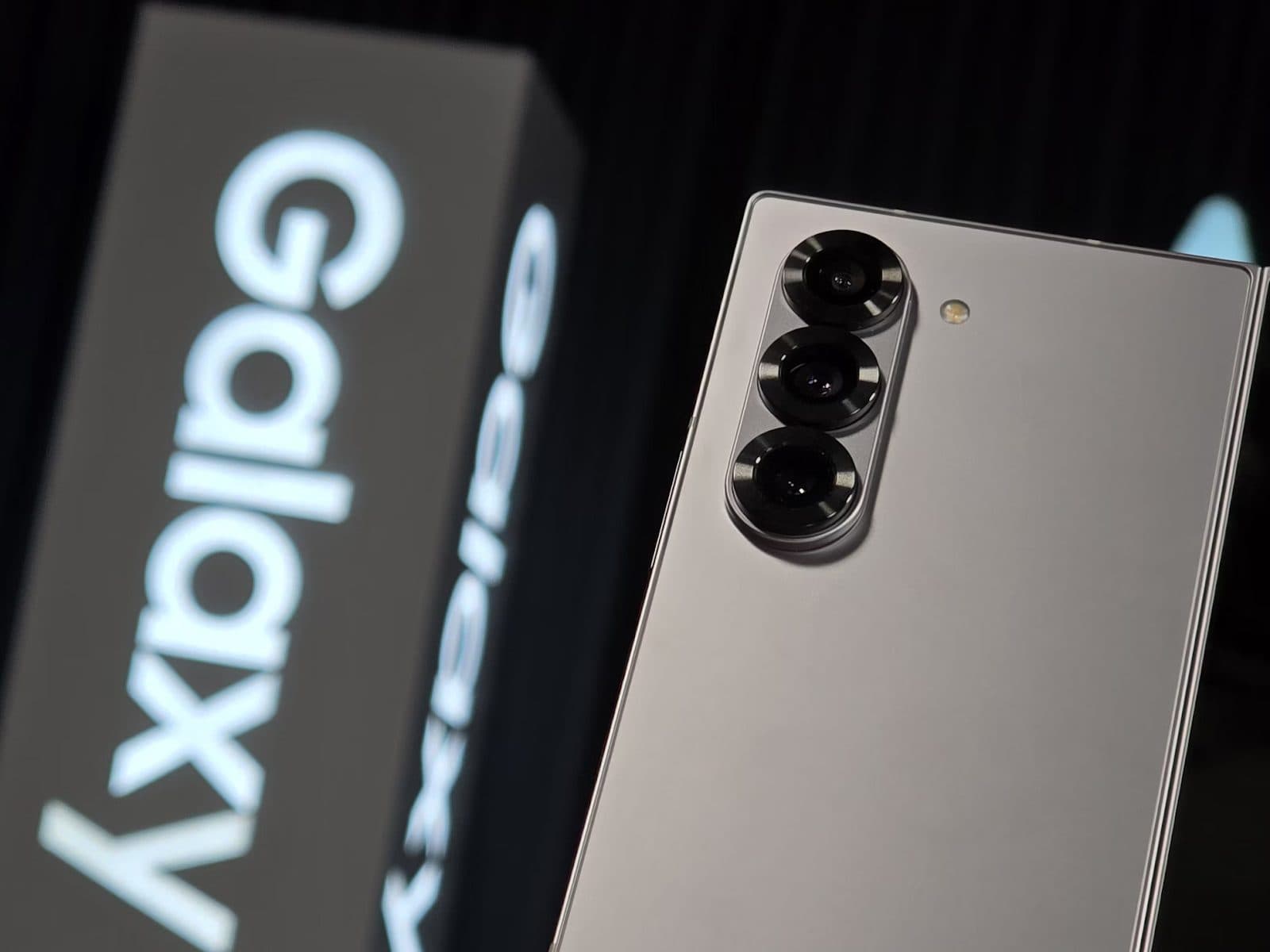 2024’s Best Smartphones for Seniors: Features & Accessibility