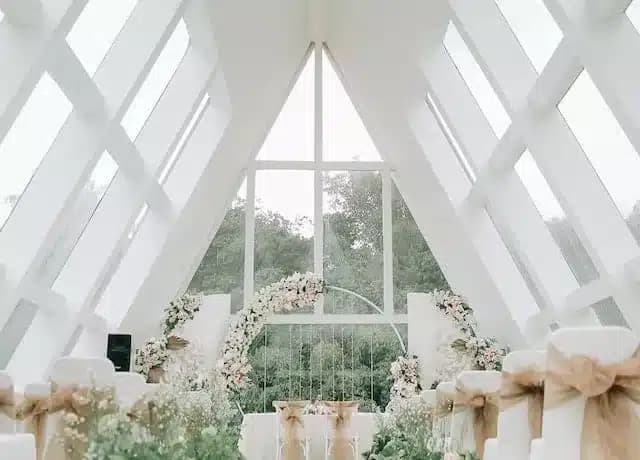 He Stood Her Up At The Altar
