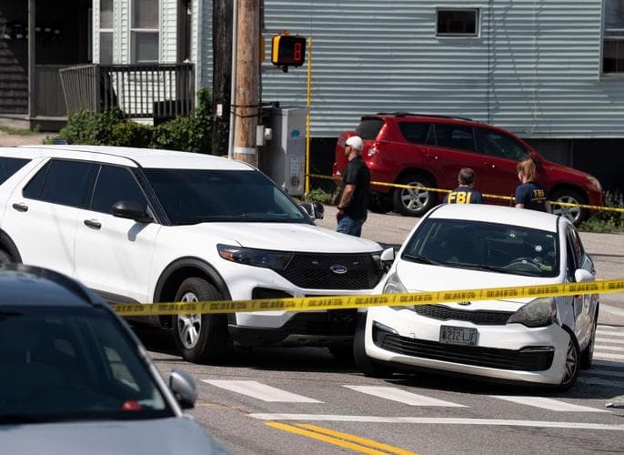 Trump says ICE should resume traffic stops after his own administration suspended them