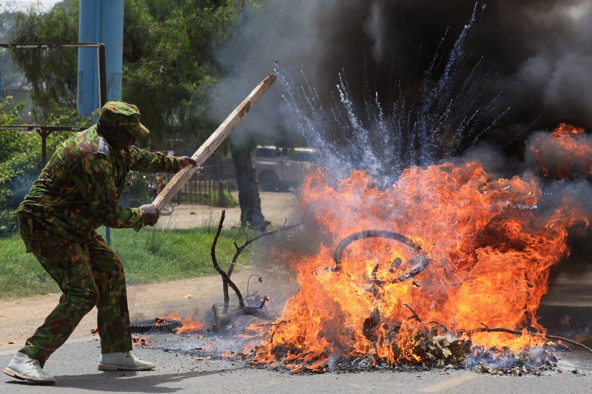 One person killed, 34 arrested and four cops injured during Ebola demos in Nanyuki