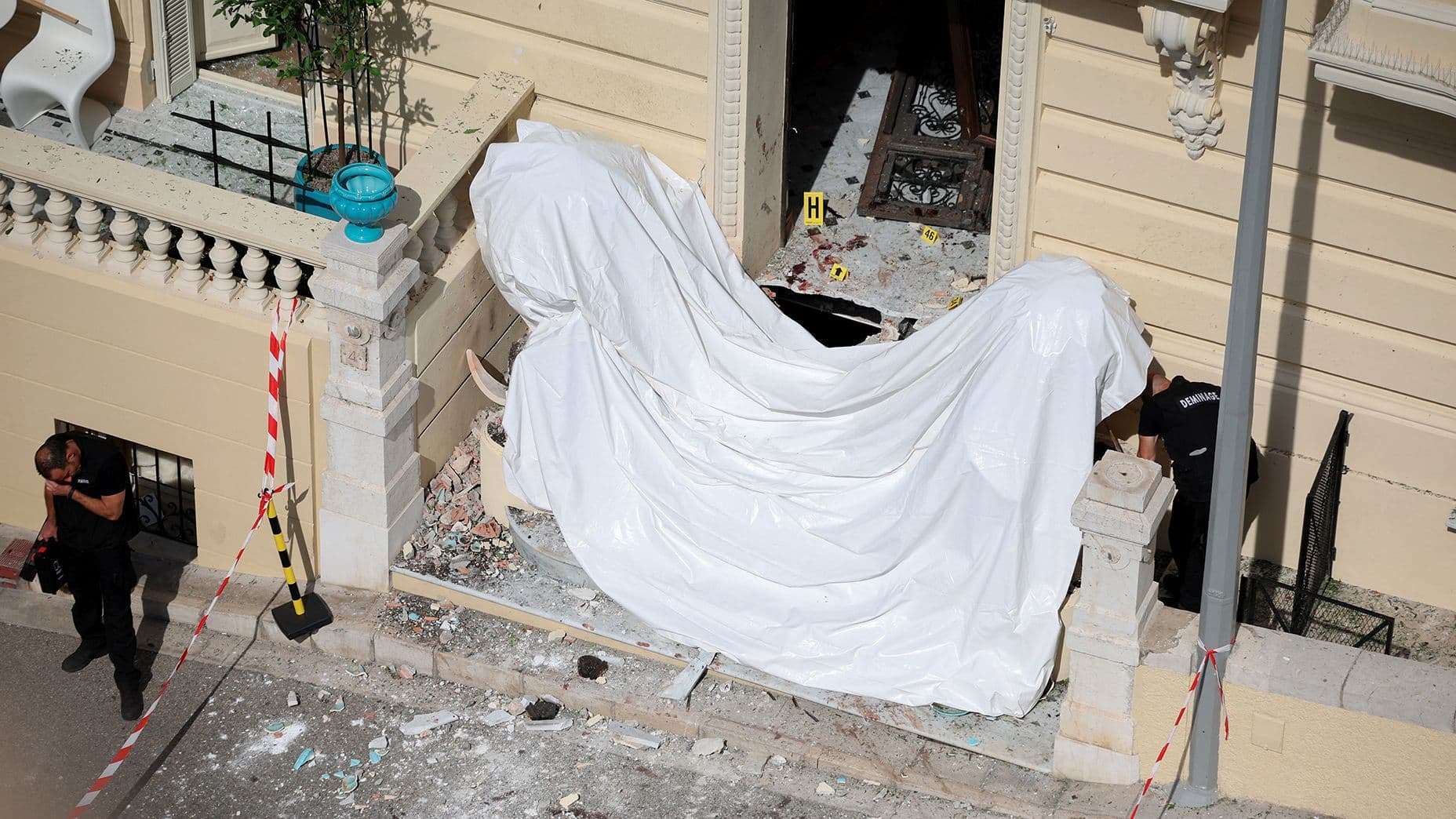 Manhunt under way after bomb injures Ukrainian oligarch and family in Monaco