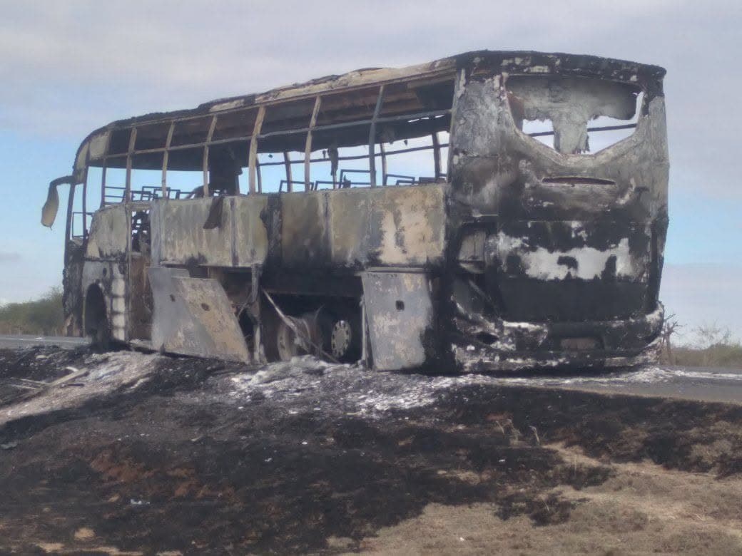 Passengers escape narrowly as Mombasa-Nairobi bound bus burst into flames