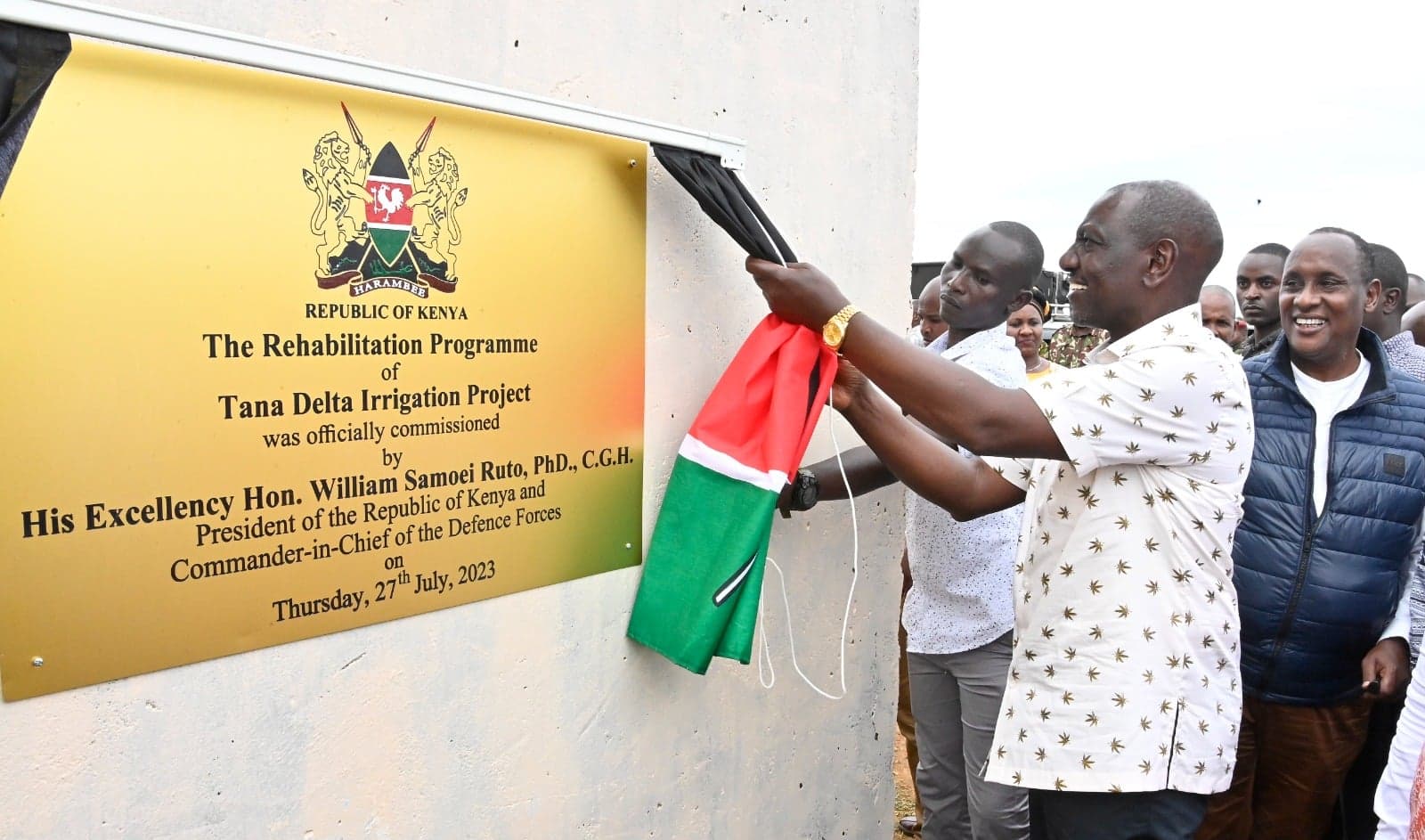 Politicians Banned from Plastering Their Photos on Projects Funded by Kenyans