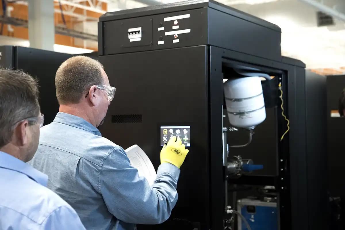 Vertiv Launches Global Liquid Cooling Services to Support AI and HPC Growth