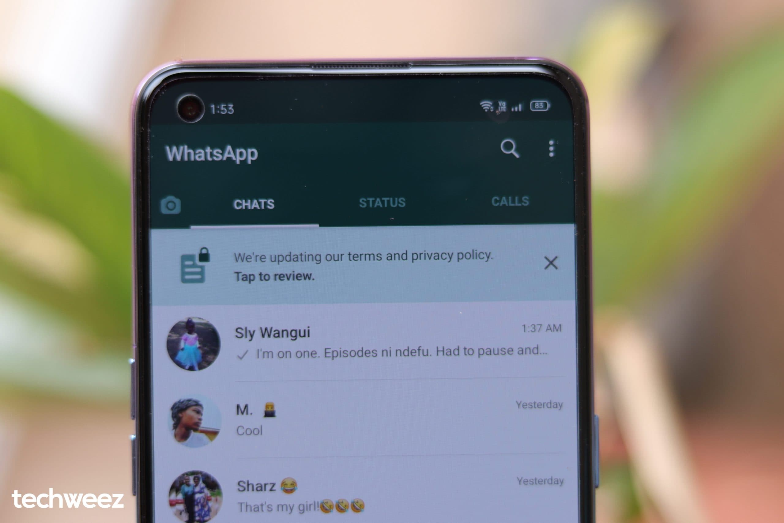 WhatsApp Now Lets You Pin Up to 3 Messages in Chats